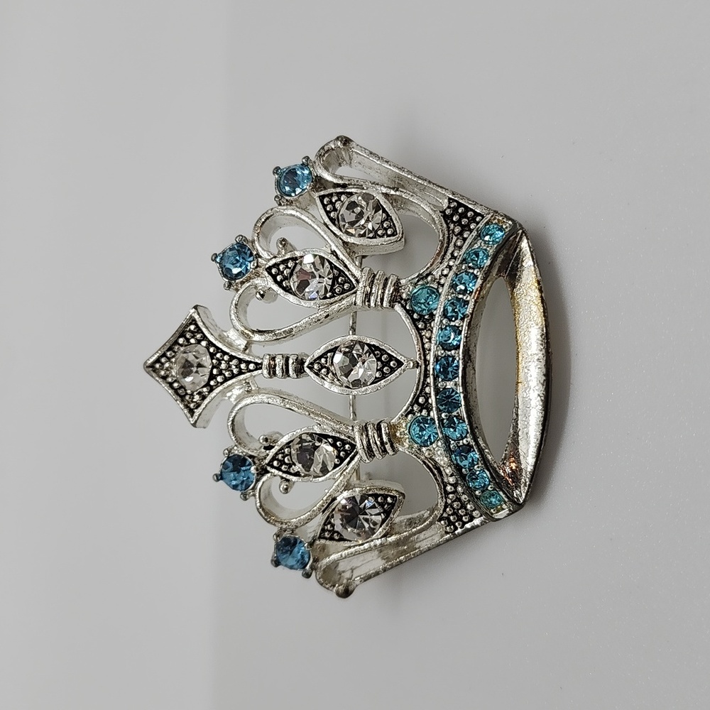 Rhinestone crown brooch
